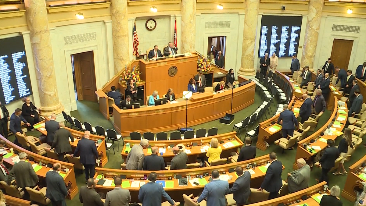 Arkansas lawmakers to tackle spending this week