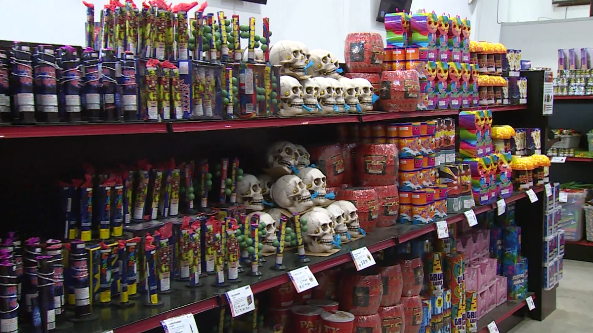 Oklahoma fireworks stand sees rush at family business ahead of Fourth of July