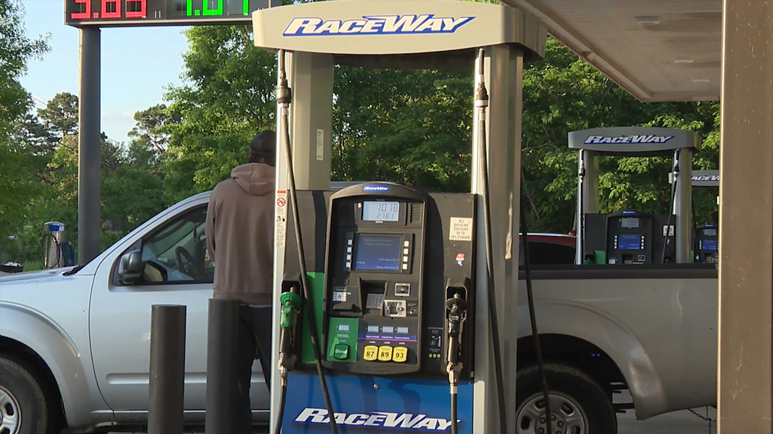 Jackson residents struggle with rising gas prices amid Iran conflict