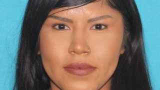 Santa Fe Police searching for stabbing suspect
