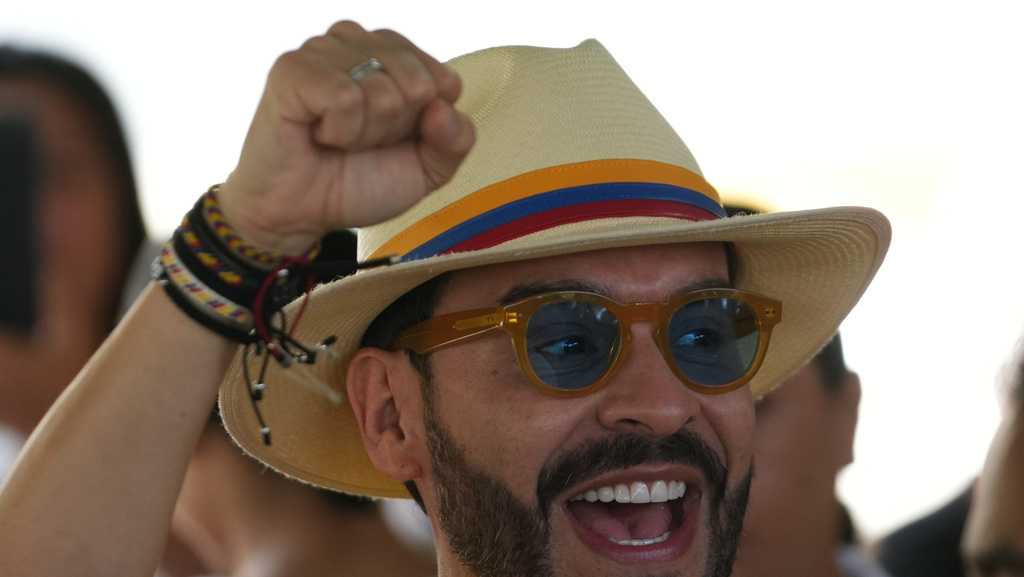 Trump-backed de la Espriella holds razor-thin lead in Colombia's election as rival challenges vote