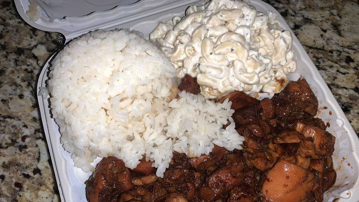 Kansas City Royals fans packed Hawaiian Bros restaurants. Now the deal is changing