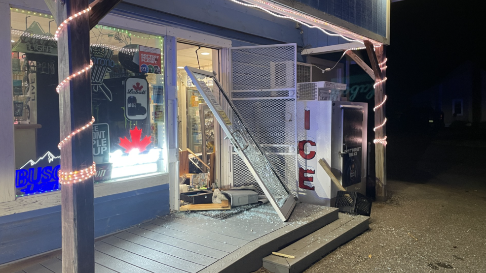 VSP investigate burglary at Bristol Country Store - WPTZ