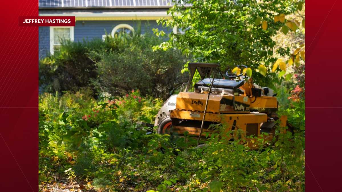 Construction worker dies after accident involving steamroller in NH, police say