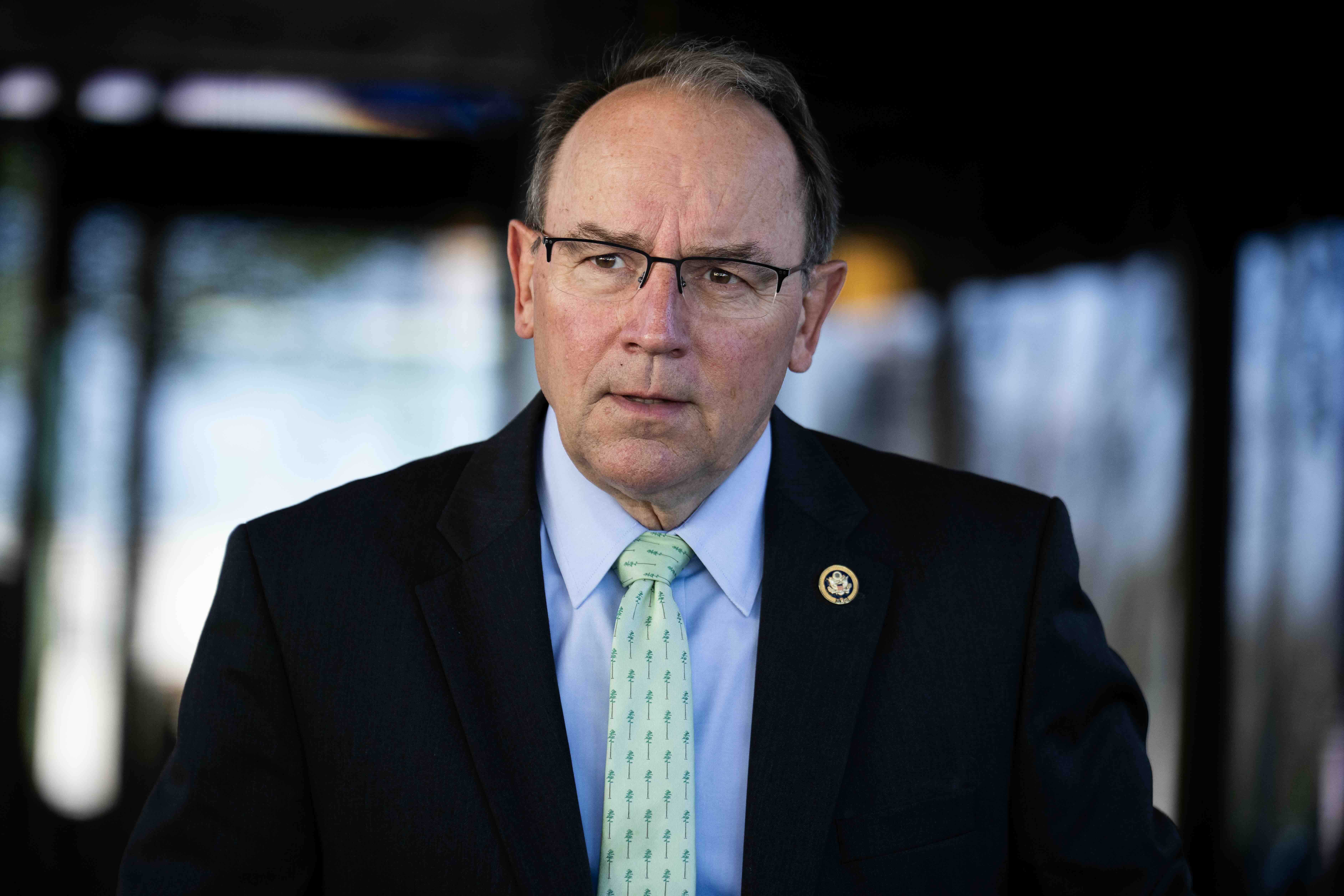 Wisconsin congressman swims to safety after plane lost power, landed in lake