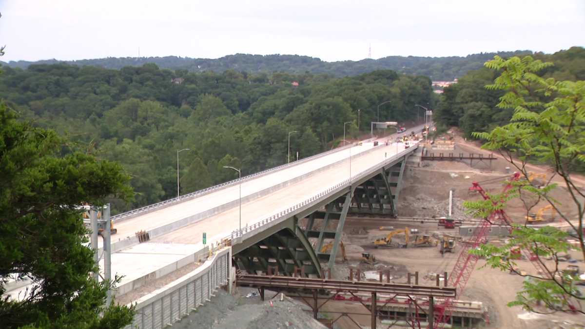 Parkway East reopens with new traffic patterns after bridge replacement