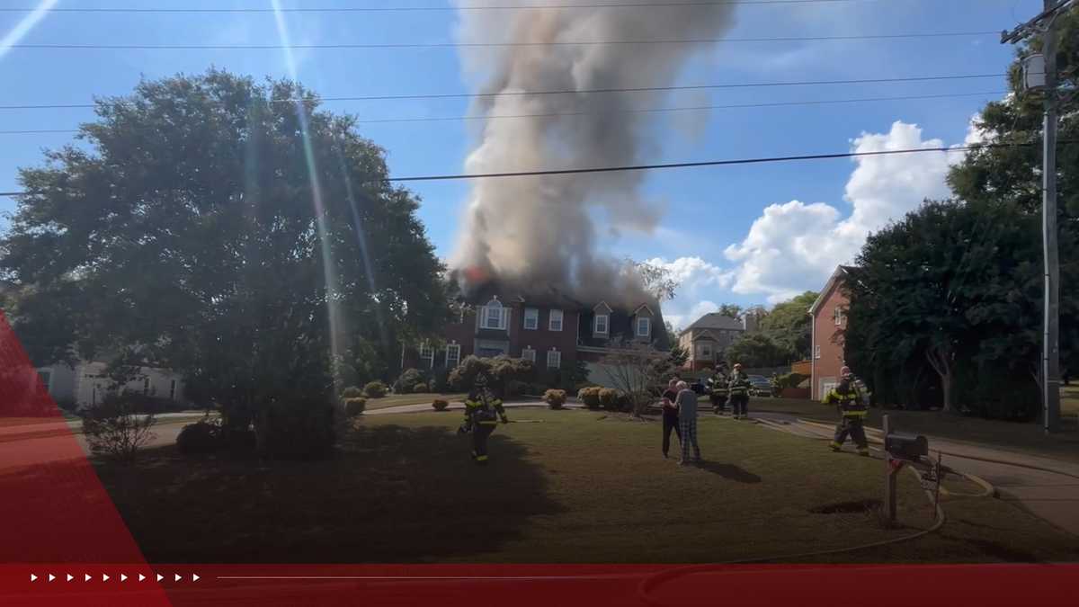 Firefighter, resident injured in Pfafftown house fire on Grandview Club Road: Officials