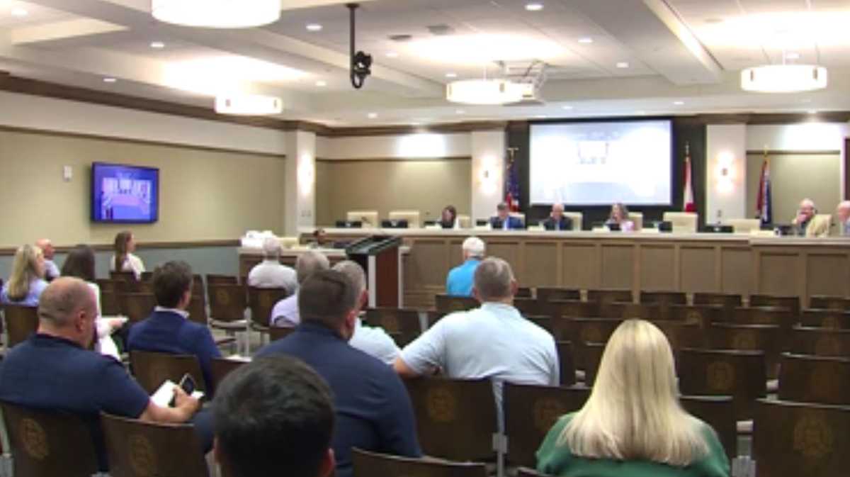 Vestavia Hills approves financial package for new Walmart Neighborhood Market