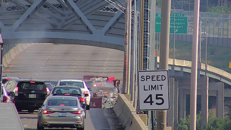 Interstate 71/75 southbound reopens on Brent Spence Bridge after car fire