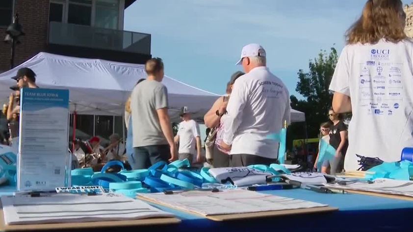 Prostate cancer survivor offers free screenings at Des Moines Farmer's Market