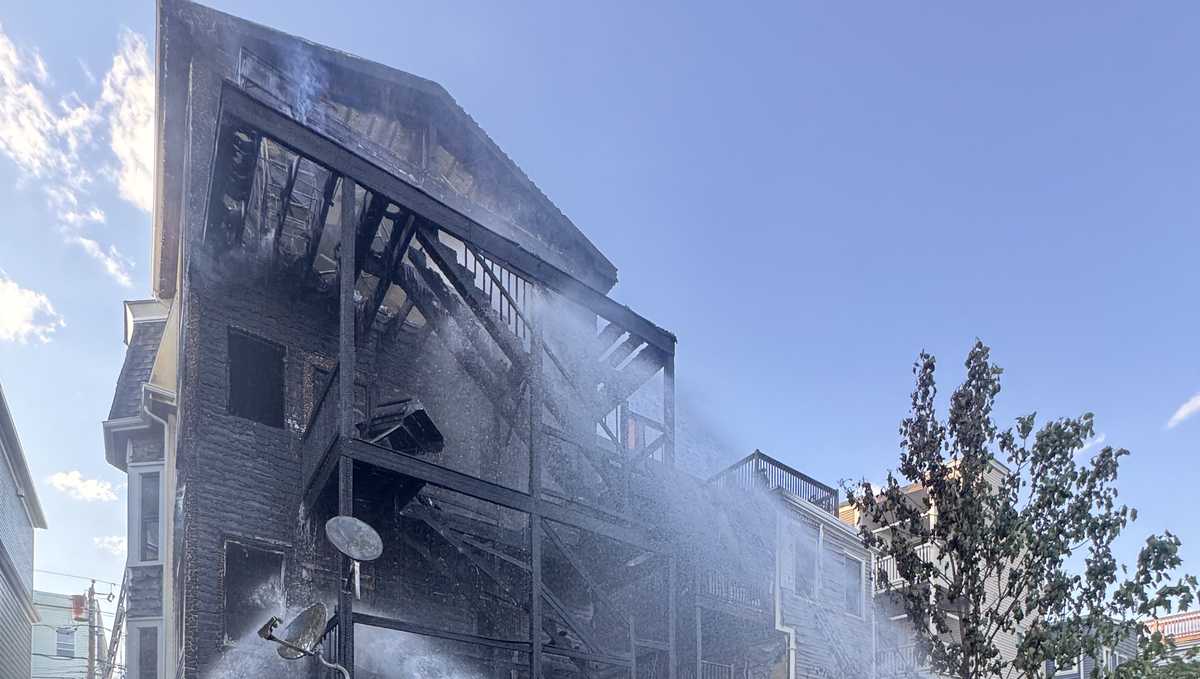 Fire spreads through several East Boston buildings