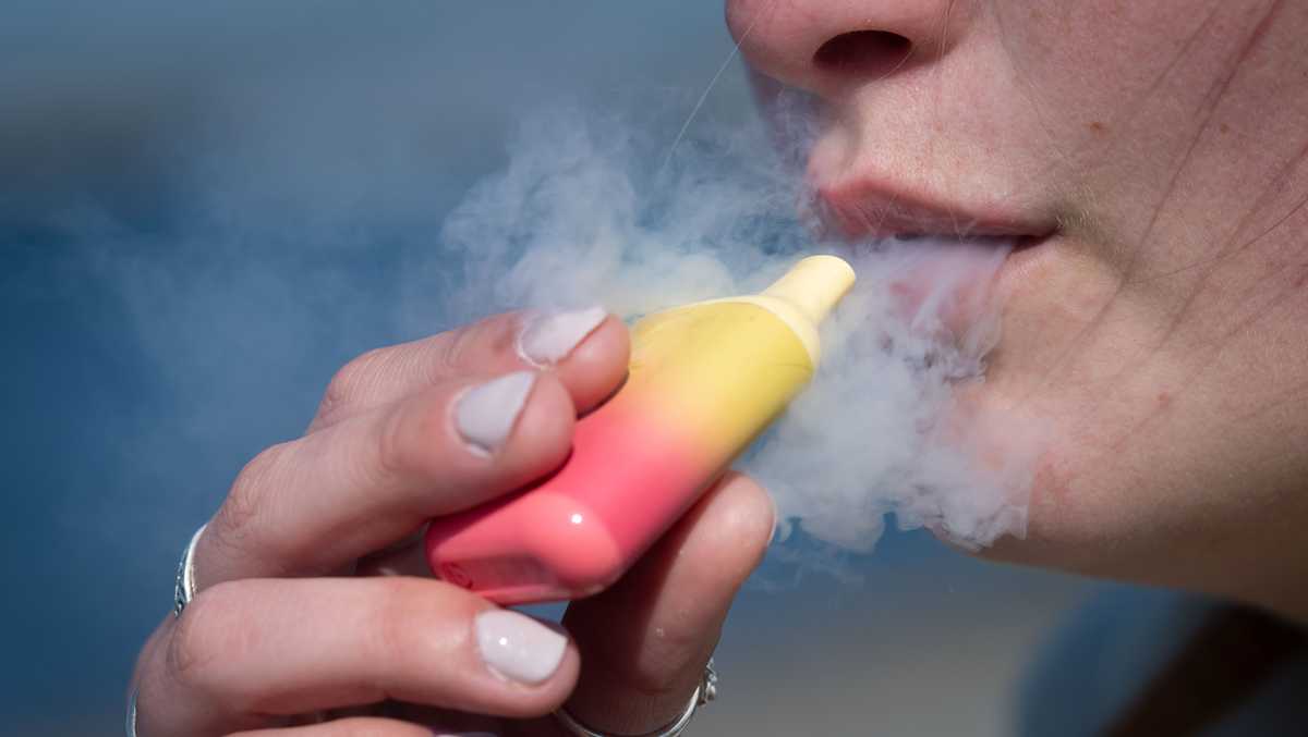FDA staff blindsided by move allowing more nicotine products
