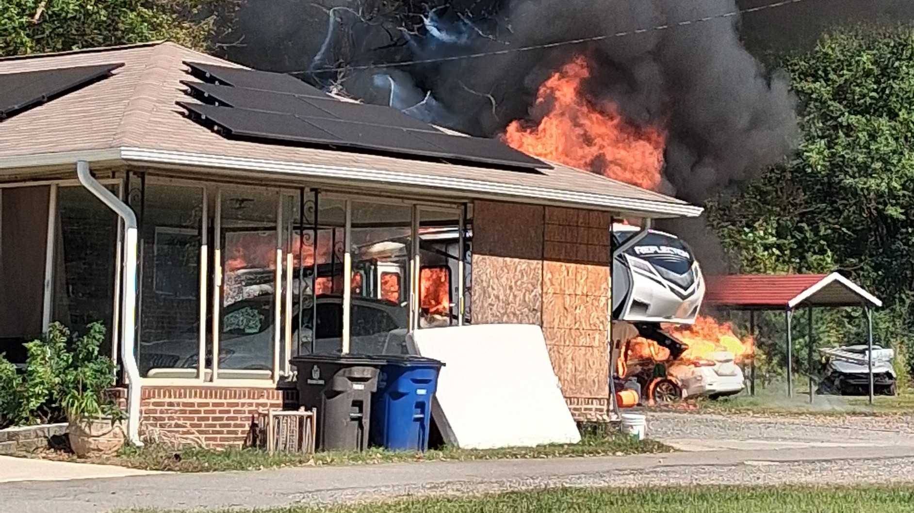 wxii12.com - Starletta Watson - Winston-Salem firefighters battle two vehicle fires near house on Ogburn Avenue