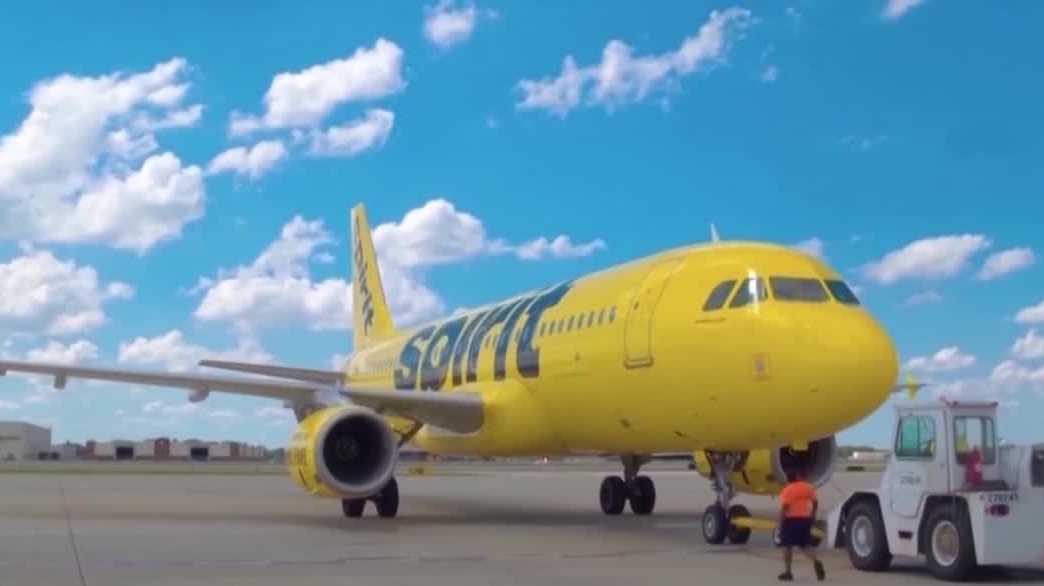 Spirit Airlines shutdown disrupts travel plans at Orlando International Airport
