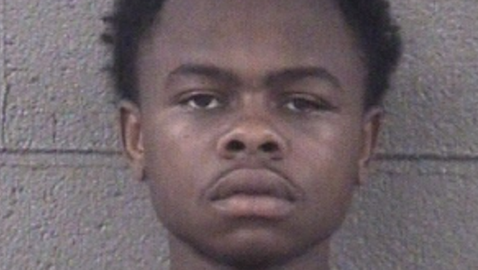 Teen charged in Asheville apartment shooting