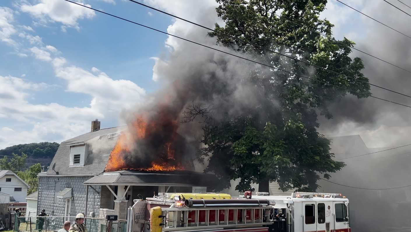 Crews battle 2 - alarm fire in Arnold , Westmoreland County