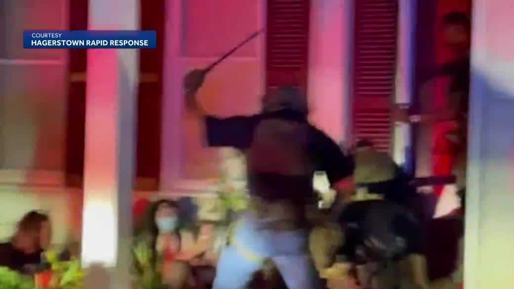 Violent ICE clash with protesters prompts calls for investigation