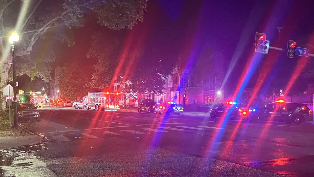 Multiple rescued, 1 injured in Harrisburg house fire