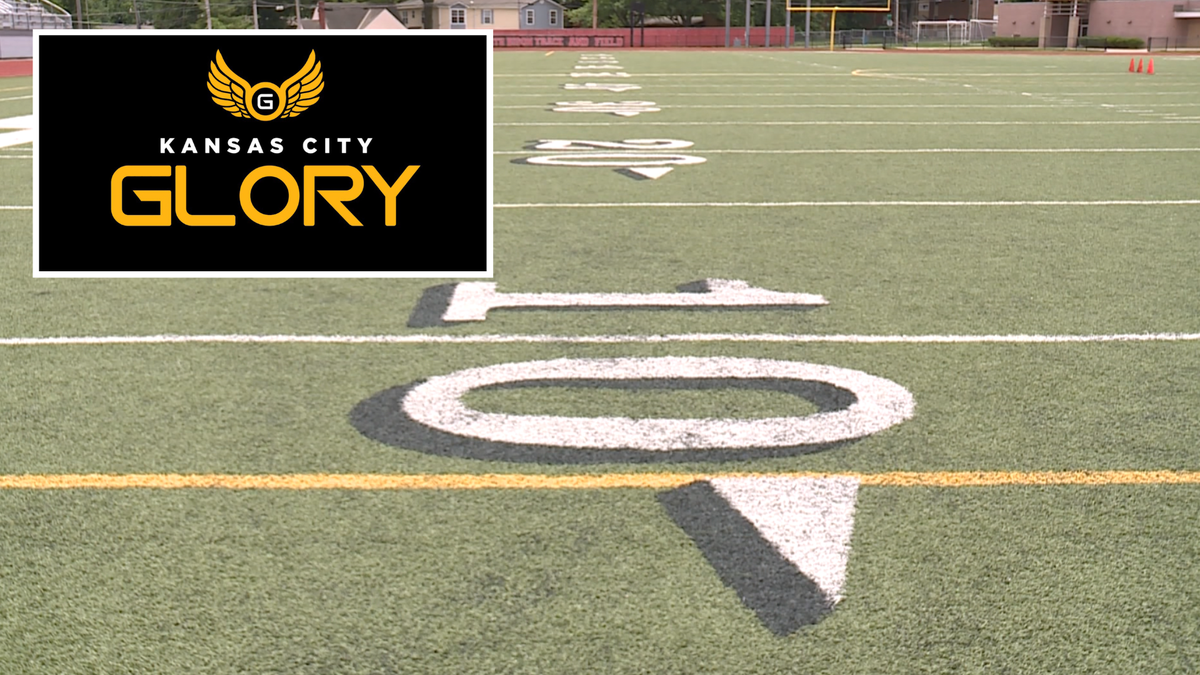 Kansas City's women's football team fundraising for trip to the playoffs