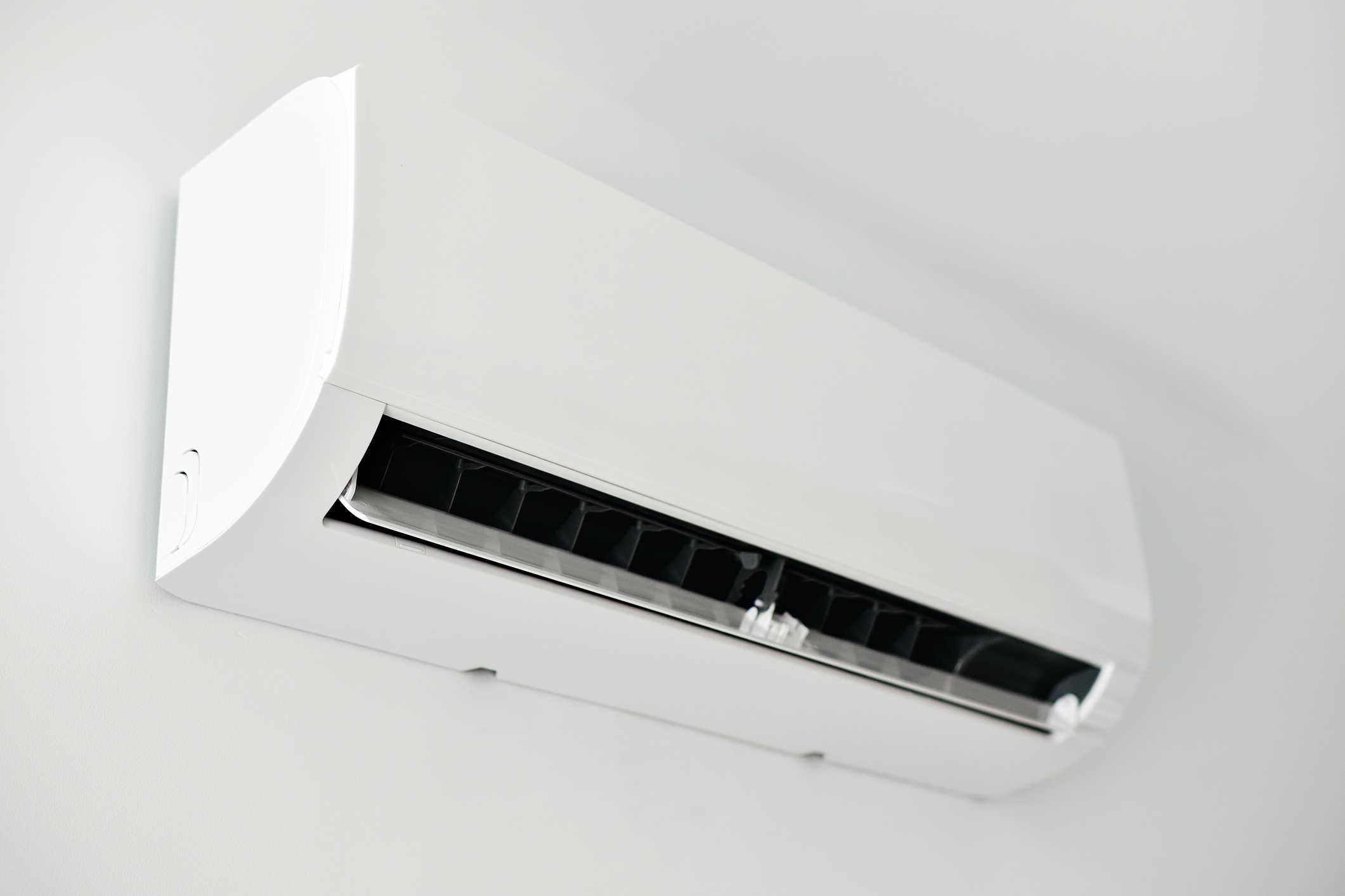 wcvb.com - Ben Simmoneau - Dirty fuel powered Massachusetts electric heat pump surge this winter
