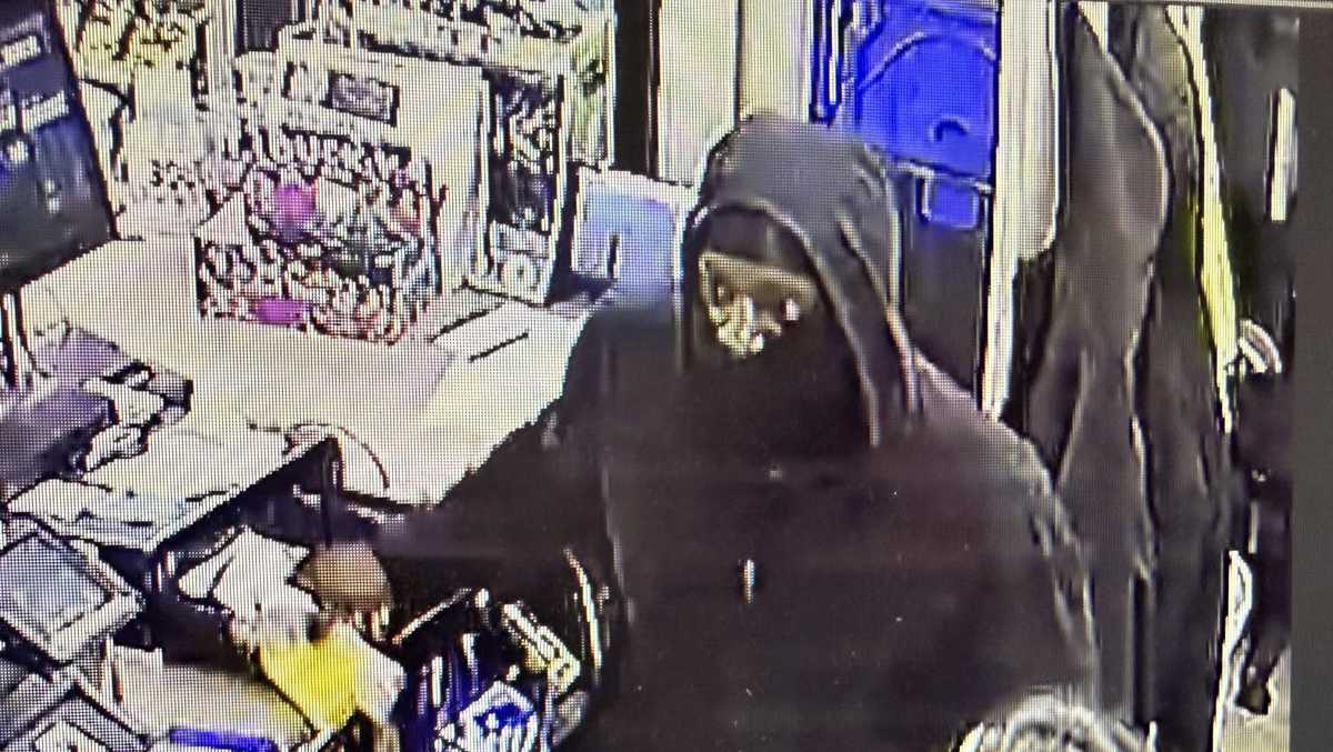 Picture released after early-morning robbery at Upstate business, police say