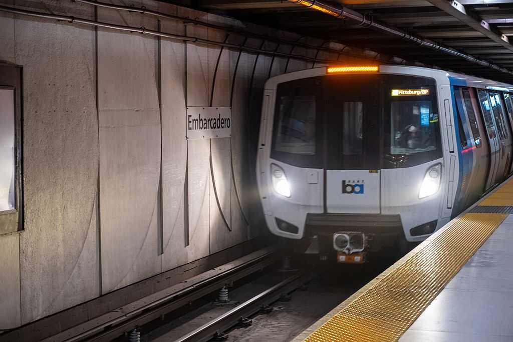 3 injured in shooting at BART transfer platform in Pittsburg