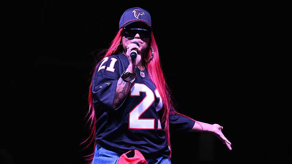 Grammy-nominated R&B singer announces leukemia diagnosis: ‘Really puts things in perspective’