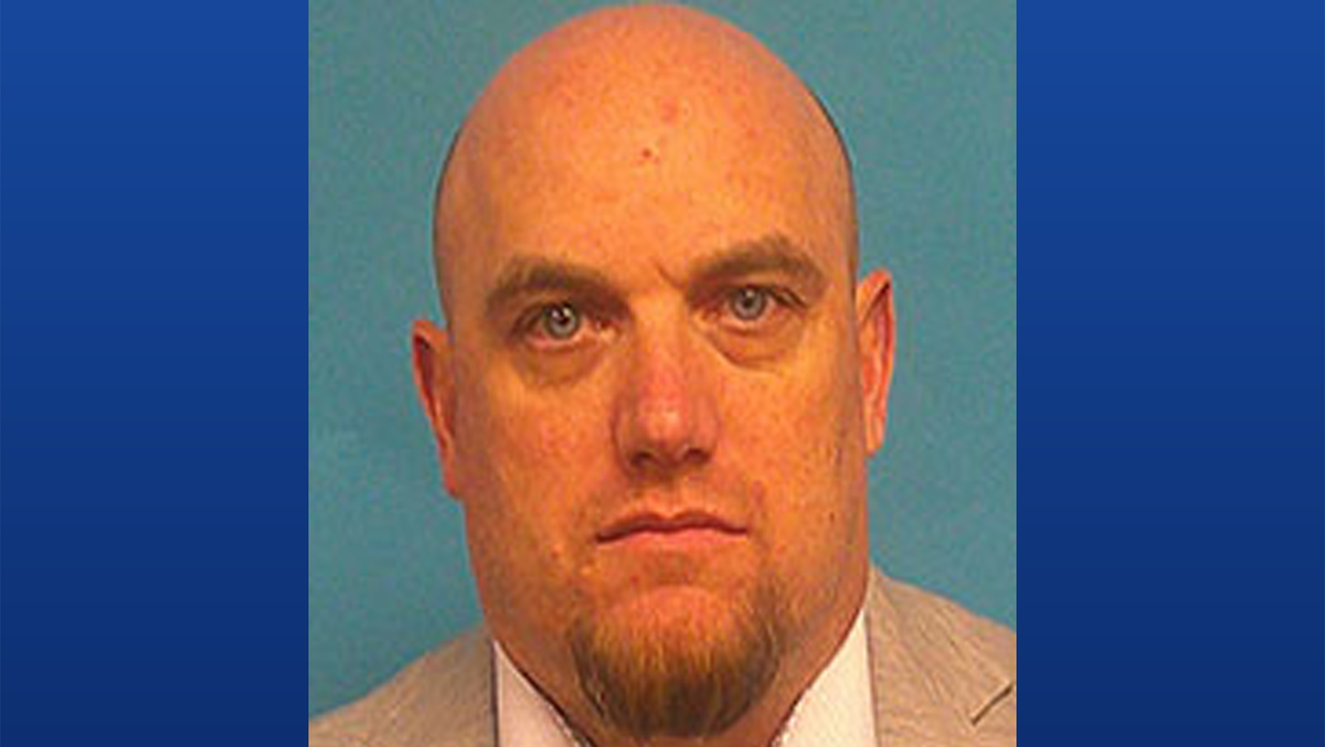 Delray Beach officer pleads guilty to theft, surrenders law enforcement certification
