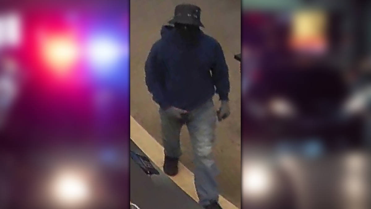 Authorities ask for help identifying bank robbery suspect in North Carolina