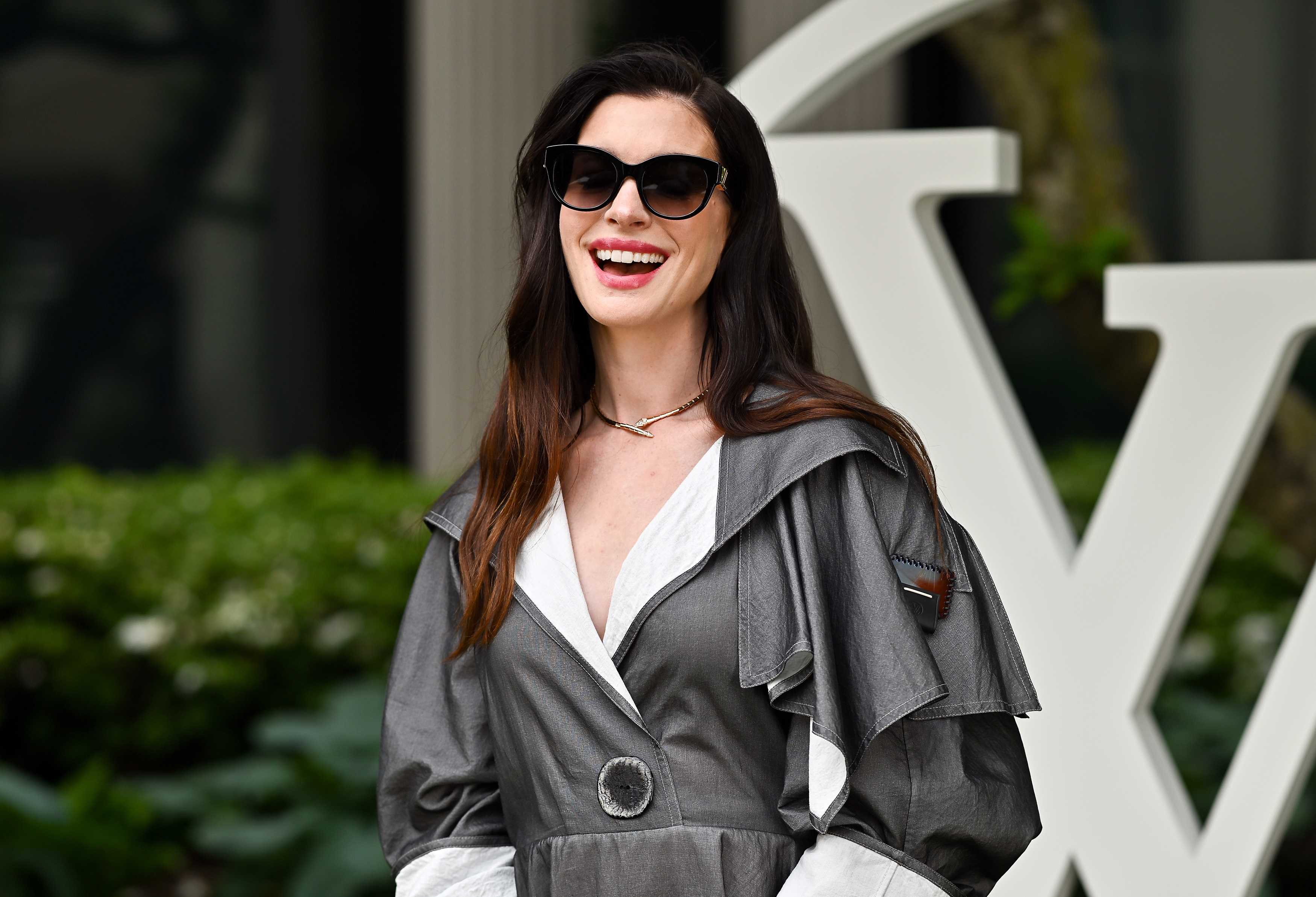 Anne Hathaway reveals she is pregnant with her third child
