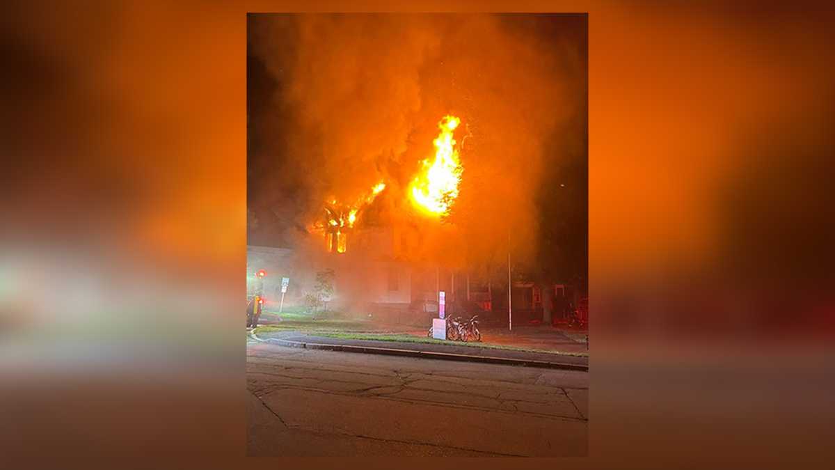 2 dead in fire at Nashua apartment building