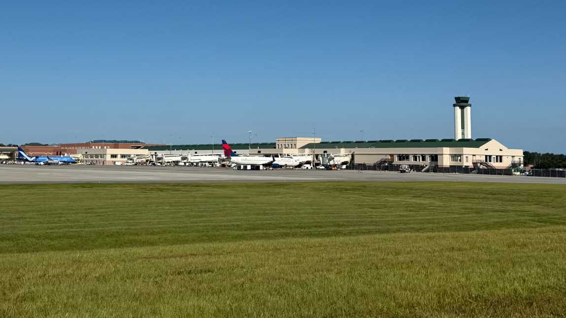 Savannah-Hilton Head airport reports ground delay after power outage