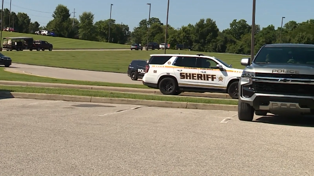 Kenton County police train for active shooter scenarios at Independence school