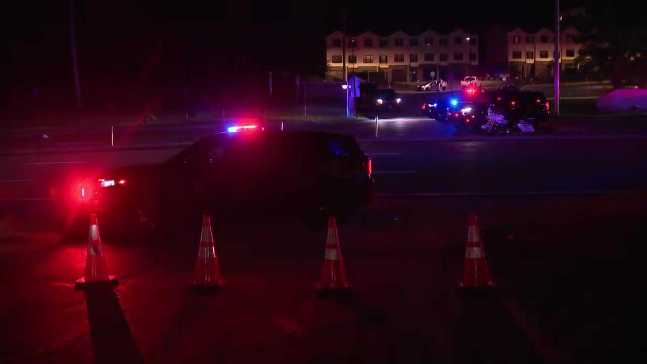 Crash shuts down McKnight Road in Ross Township