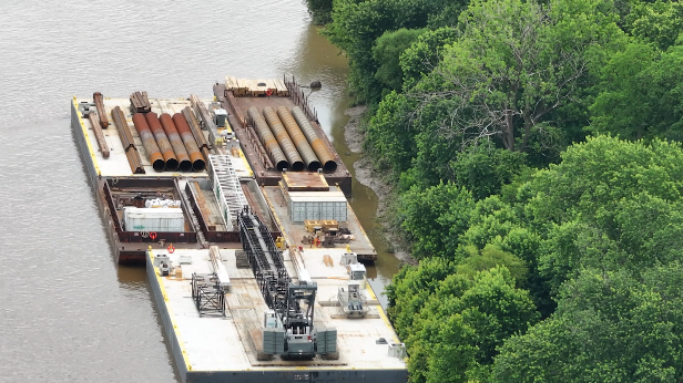 Construction barge carrying equipment arrives for Brent Spence Bridge project