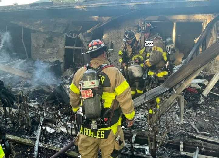 Separate house fires extinguished in Palm Beach County