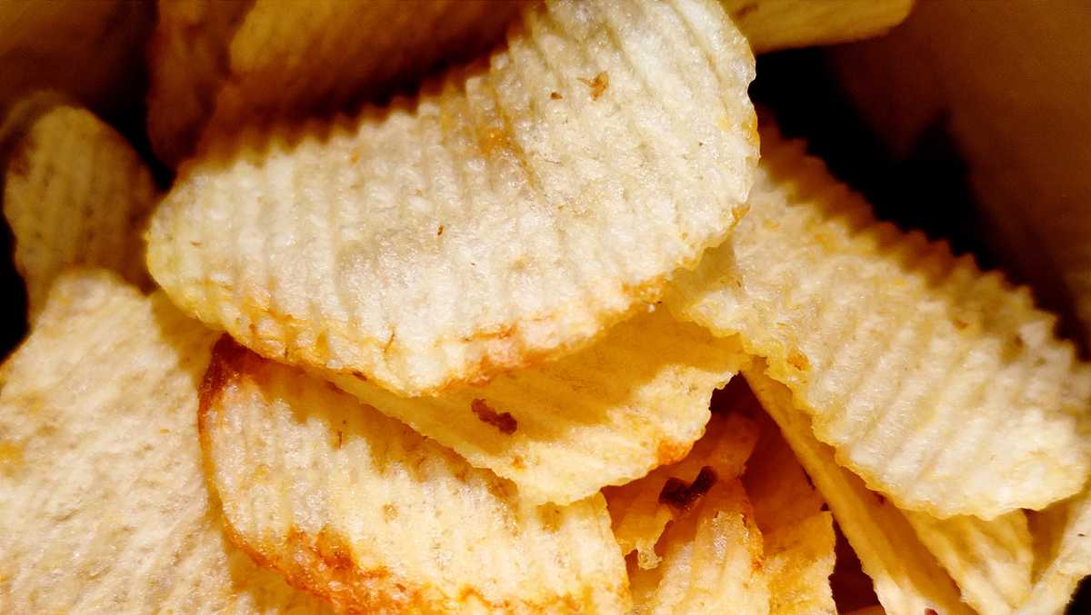 Behind every crunch: The surprising science of potato chips