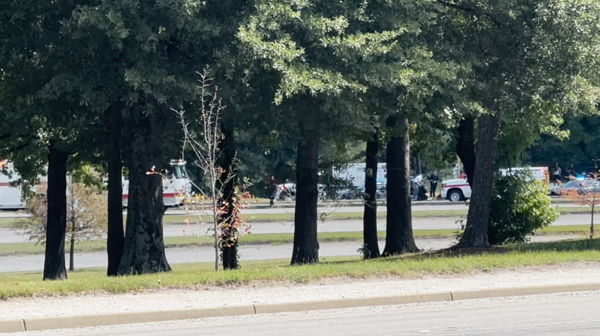Man arrested after 2 people are shot at park in Greenville County, deputies say