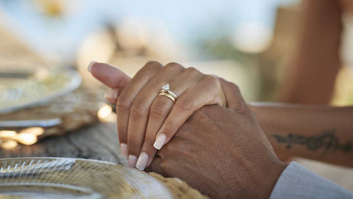 Feds announce bust of decade-long marriage fraud scheme - WLWT