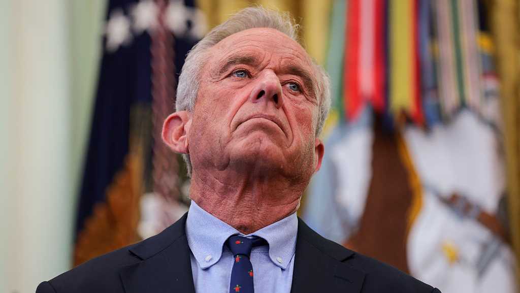 RFK Jr. visits Nebraska, praises UNMC's Hantavirus response