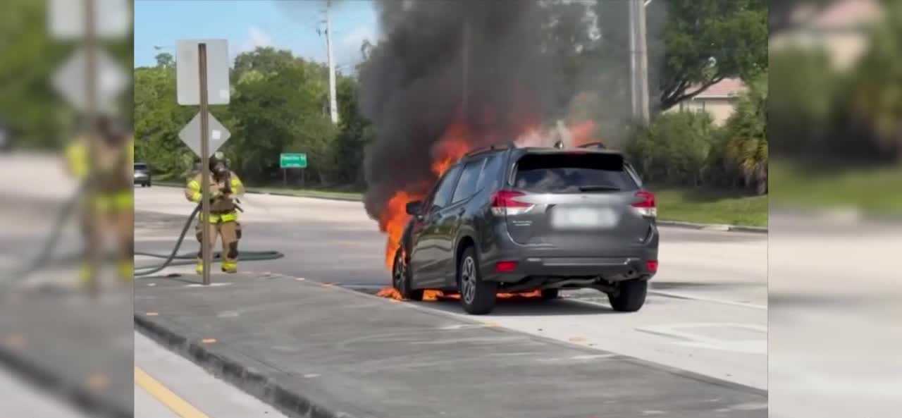 Firefighters respond to vehicle fire in western Boca Raton