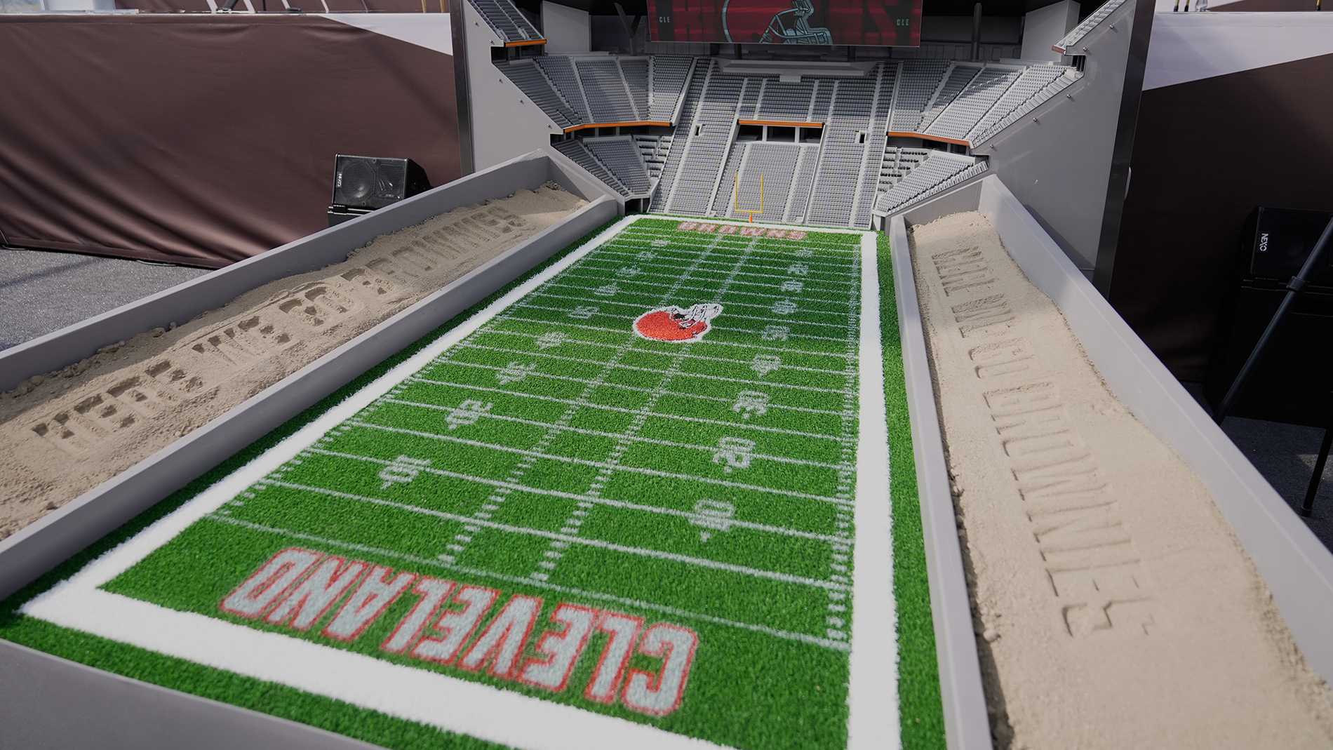 Cleveland Browns break ground on new domed stadium in Brook Park
