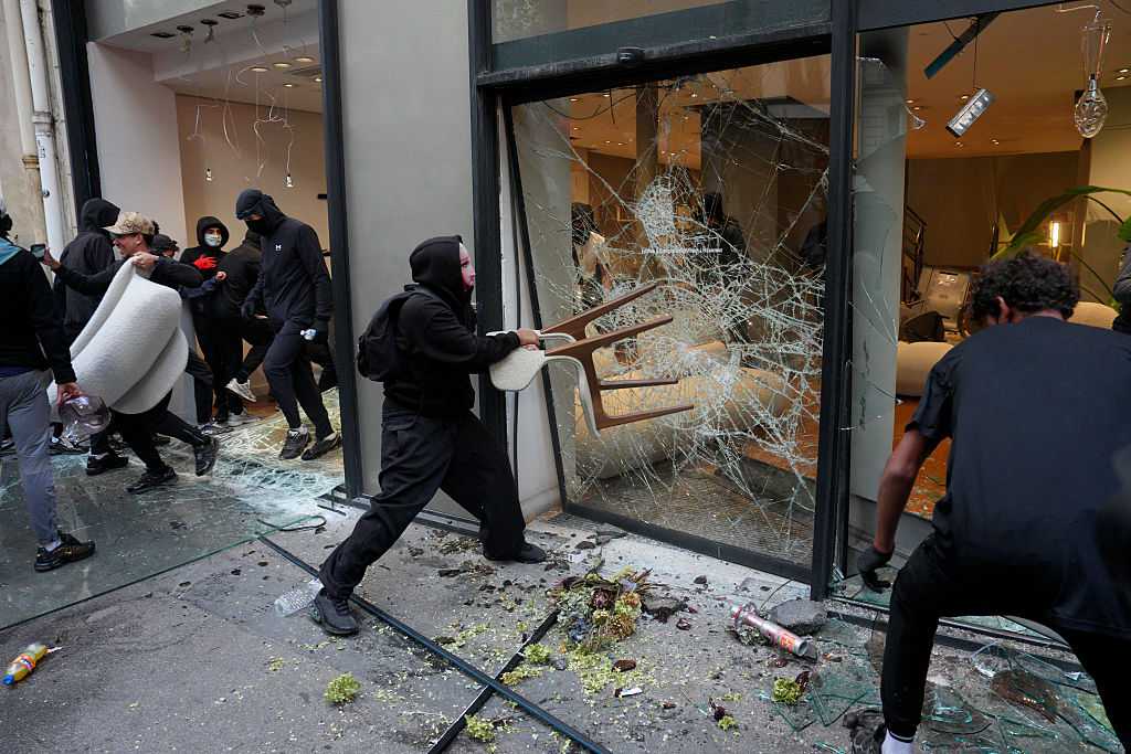 Resale site removes listings for stolen French goods amid protests