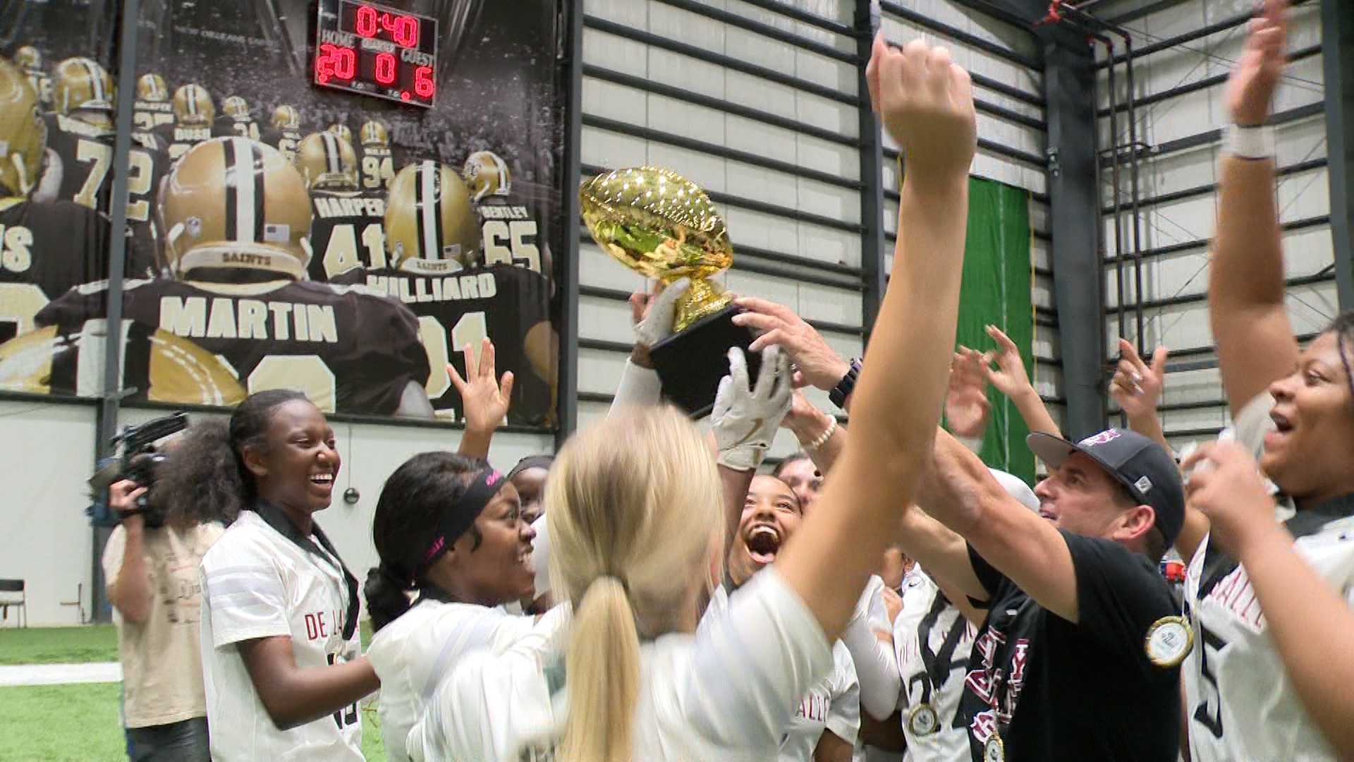 VIDEO REPORT: De La Salle Girls Flag Football wins third consecutive championship