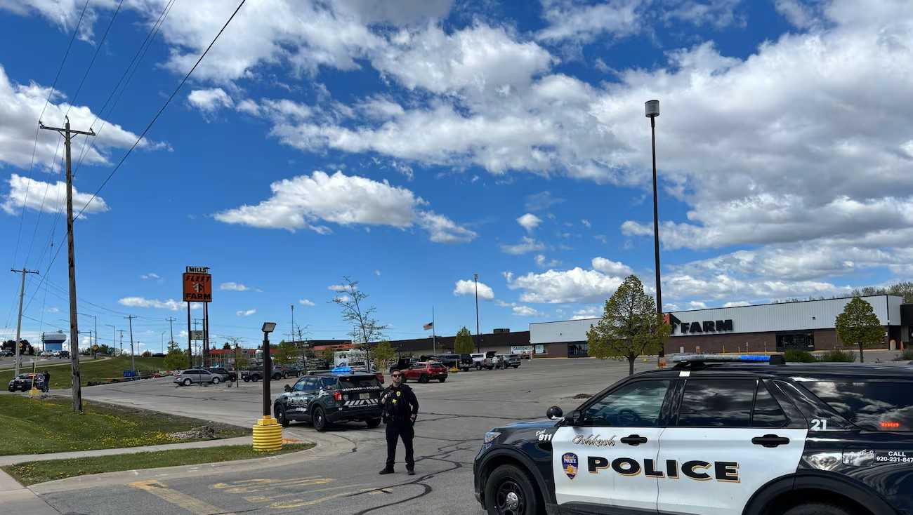 Oshkosh police shoot man at Fleet Farm with handgun