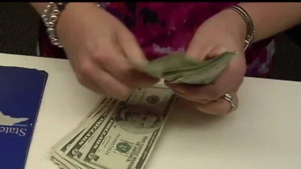 Lancaster County woman loses $20,000 in courier scam