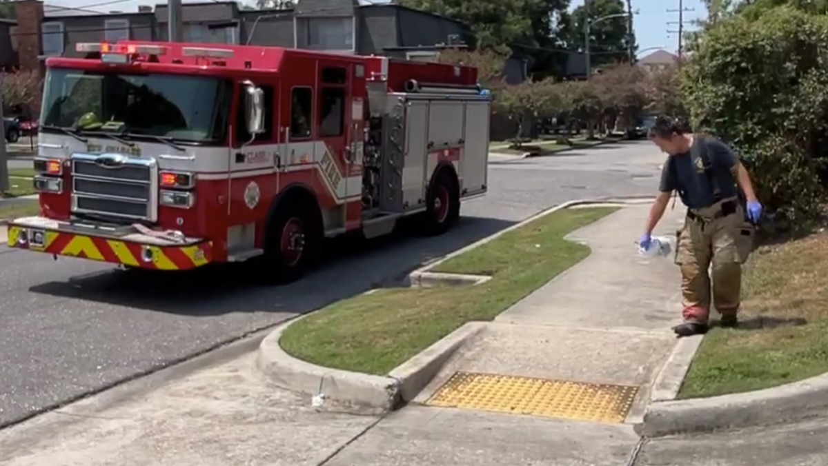 3 hurt in apparent stabbing in Hollygrove. Here's what we know