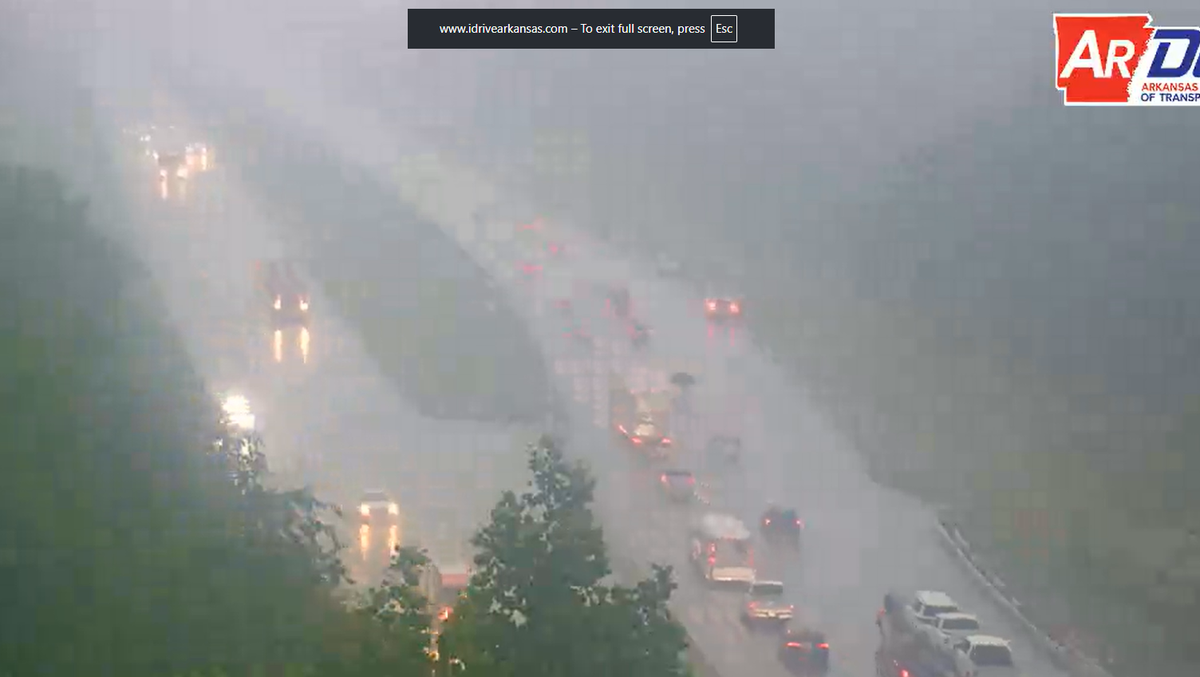 Pair of crashes stall north and southbound traffic on Interstate 49 in Bella Vista