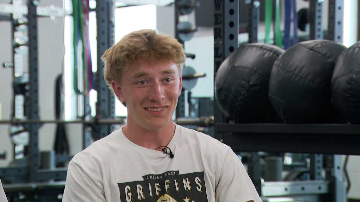 'You can battle through it': Gretna East football player overcomes tough injury