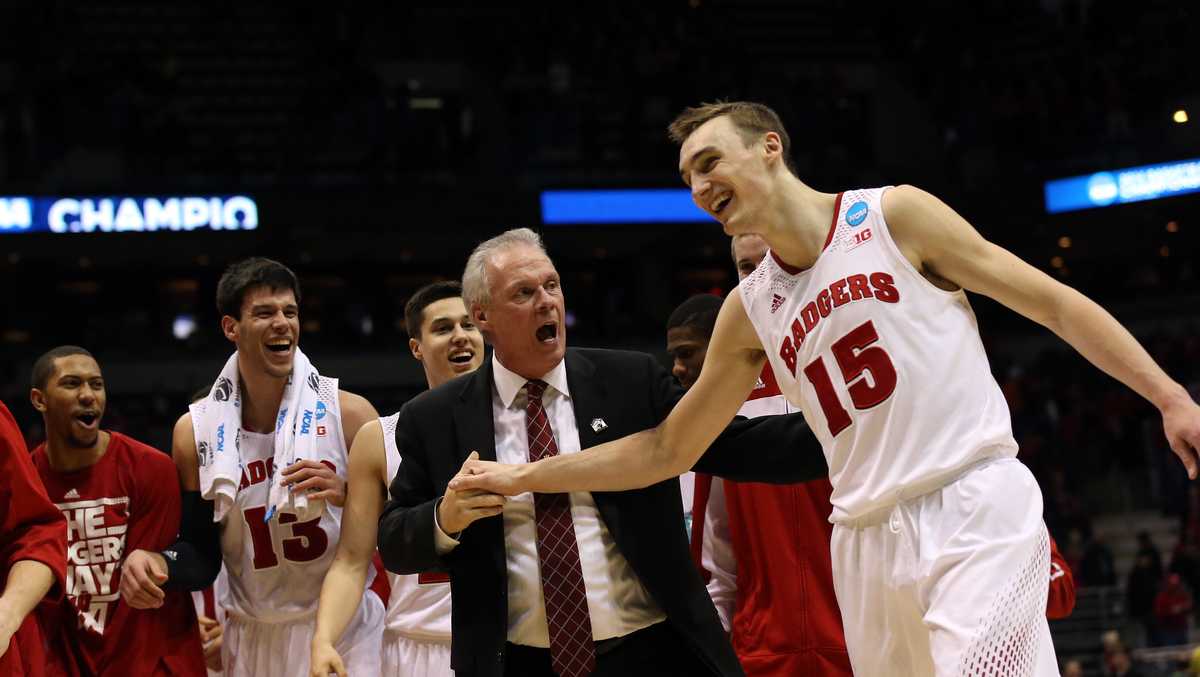 Former Wisconsin standout Sam Dekker joins former Badgers assistant’s staff